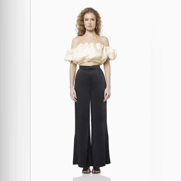 Elliatt Rejoice Crop Top Cream Size Small NWT - Picture 6 of 11